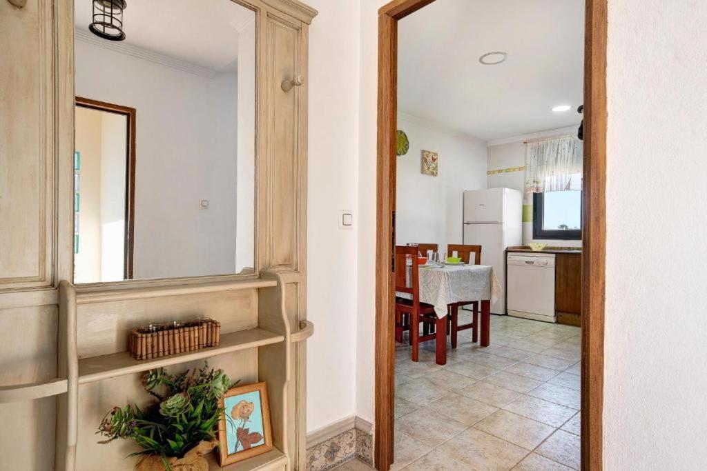 Villa Fornell - Piscina Compartida コニル・デ・ラ・フロンテラ エクステリア 写真
