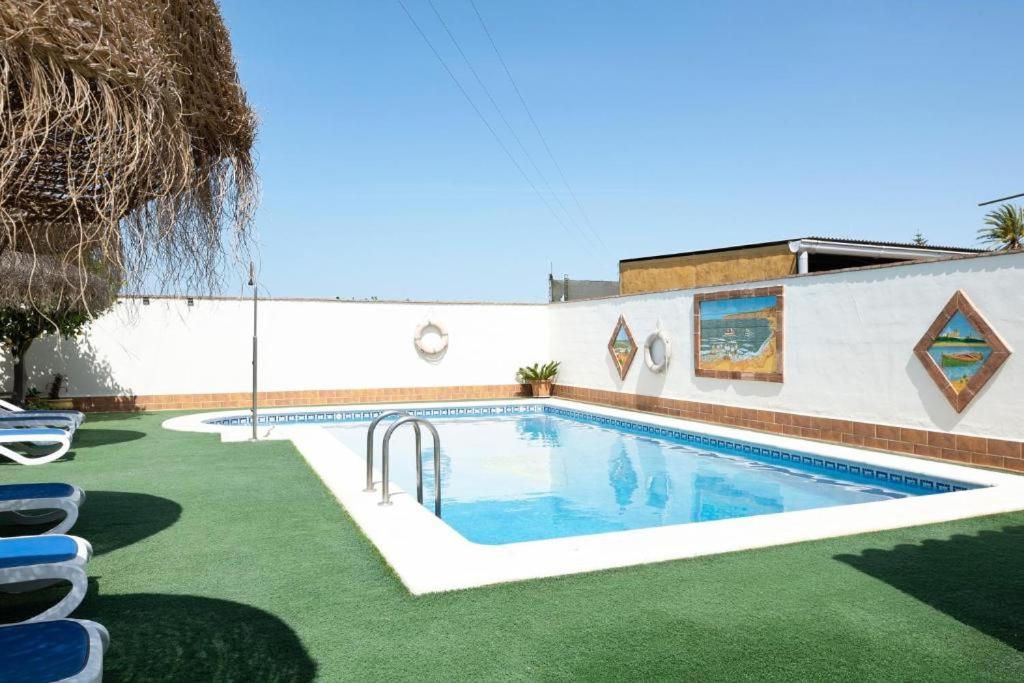 Villa Fornell - Piscina Compartida コニル・デ・ラ・フロンテラ エクステリア 写真