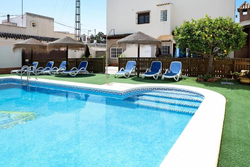 Villa Fornell - Piscina Compartida コニル・デ・ラ・フロンテラ エクステリア 写真
